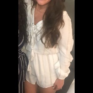 White long sleeves romper